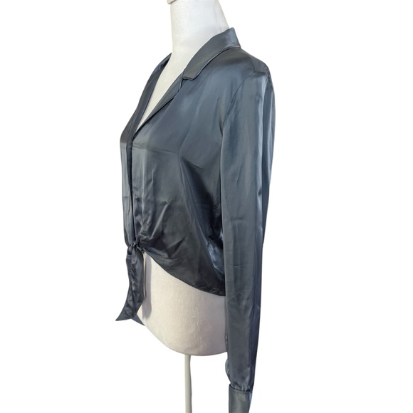 Wilfred by Aritzia Tie-Front Satin Blouse – Granite Blue – Size Small – NWT - Picture 4 of 13